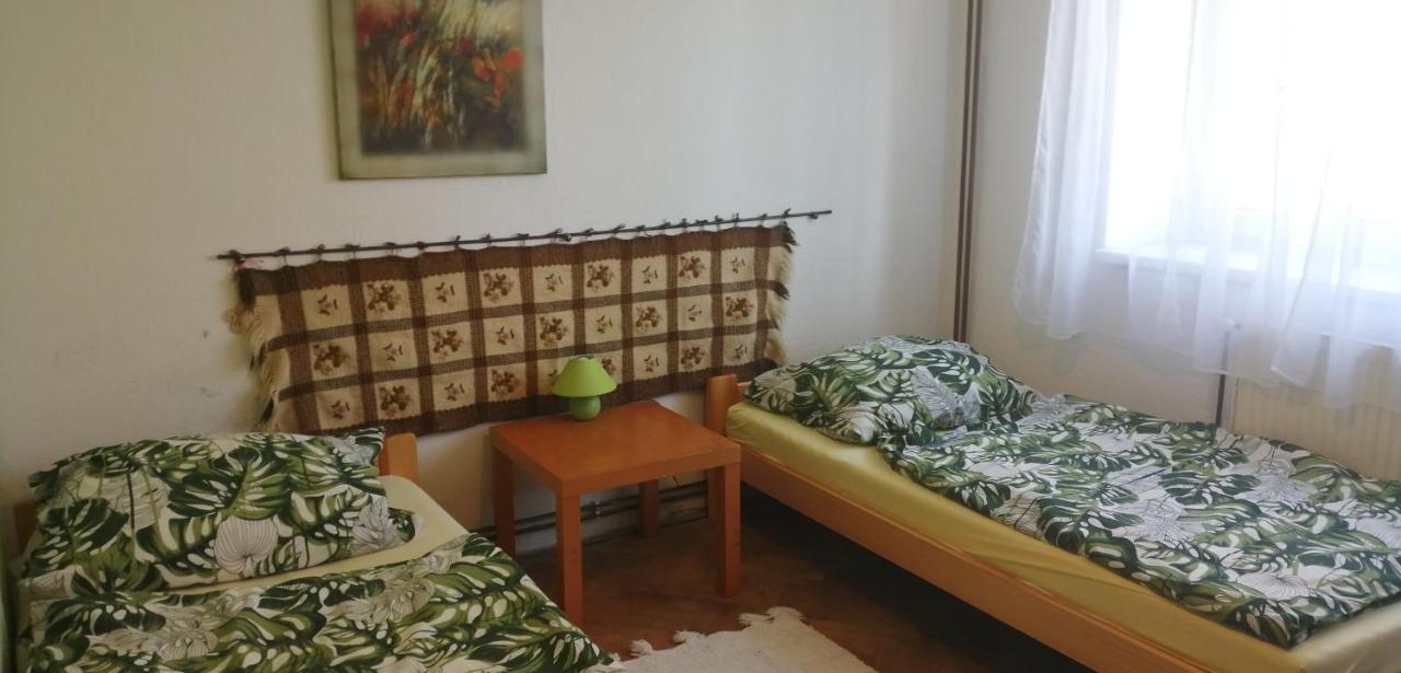 Keramicky A Vytvarny Atelier Konesin ภายนอก รูปภาพ